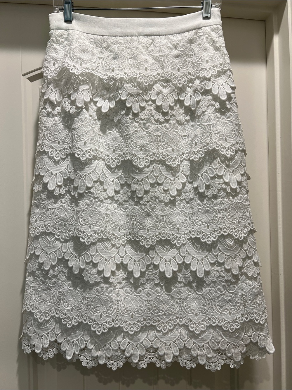 Dainty Jewells White Lace Skirt - Like New